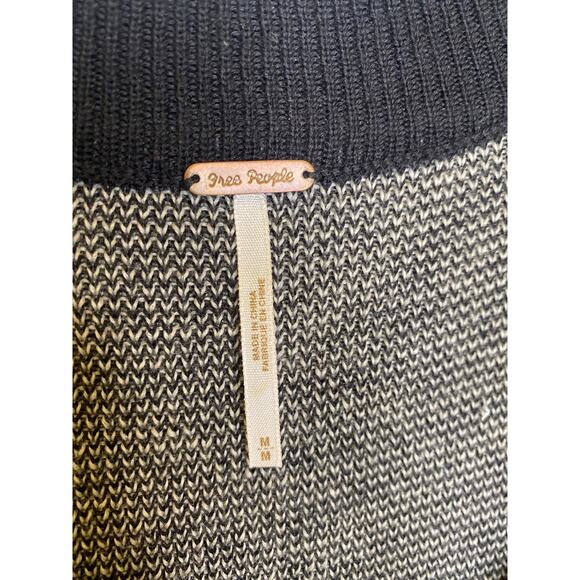 Free People Black Beige Scoop Neck Striped Sweater Sz M Wool Pullover - Picture 2 of 13